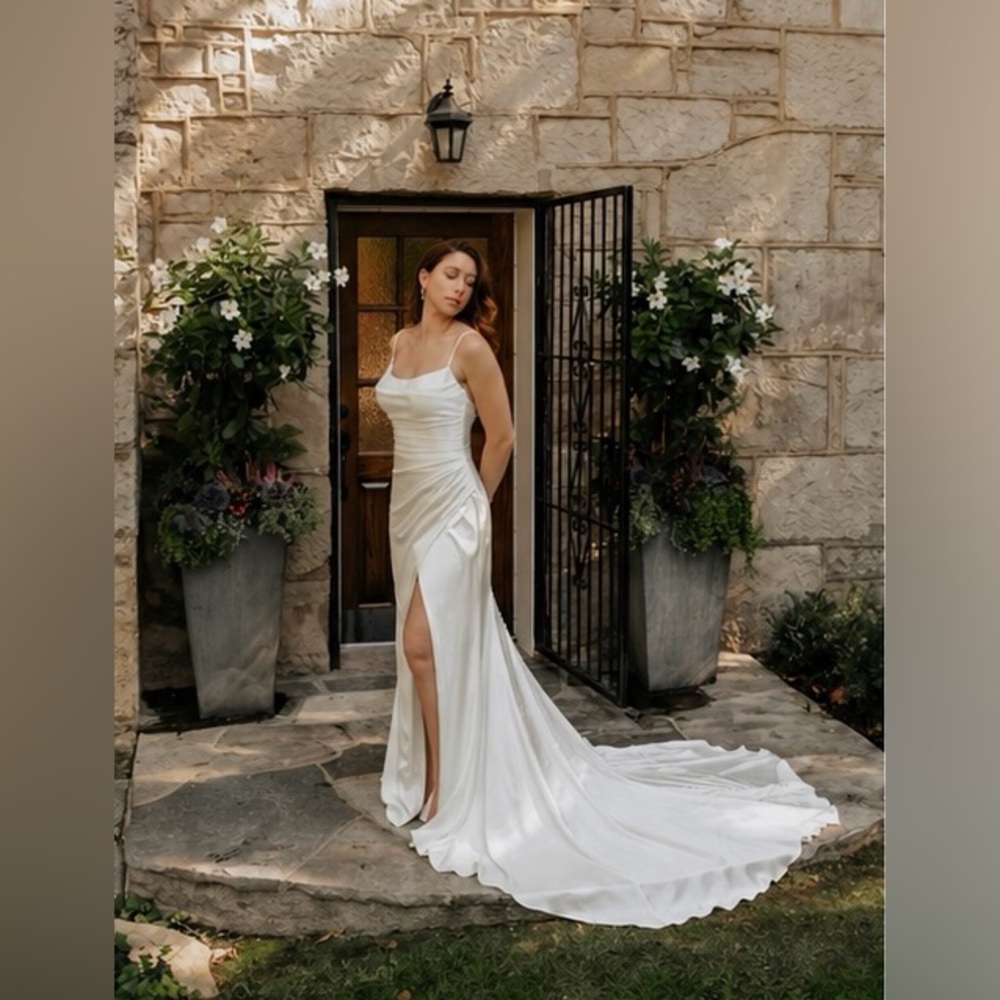 NBW: New Elegant White Satin Wedding Gown with Side Slit, Satin buttons, train